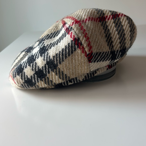 Burberry | 100% Wool Beret Sz Small - Picture 1 of 5